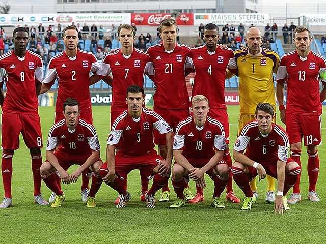 Федерация футбола Люксембурга (FLF) обратилась в УЕФА с просьбой о переносе матча отборочного турнира чемпионата Европы 2016 года со сборной Белоруссии в связи с тем, что 15 из 20 игроков, вызванных в национальную команду, получили отравления