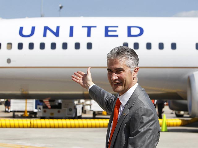 Глава United Airlines и два топ-менеджера покидают авиакомпанию из-за подозрений в коррупции