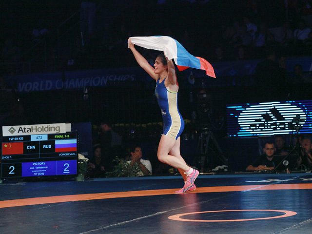 Олимпийская чемпионка Наталья Воробьева стала победительницей чемпионата мира по спортивной борьбе, который проходит в эти дни в американском Лас-Вегасе