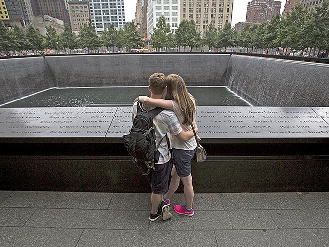 В США прошли минуты молчания в память о погибших при терактах 11 сентября 2001 года