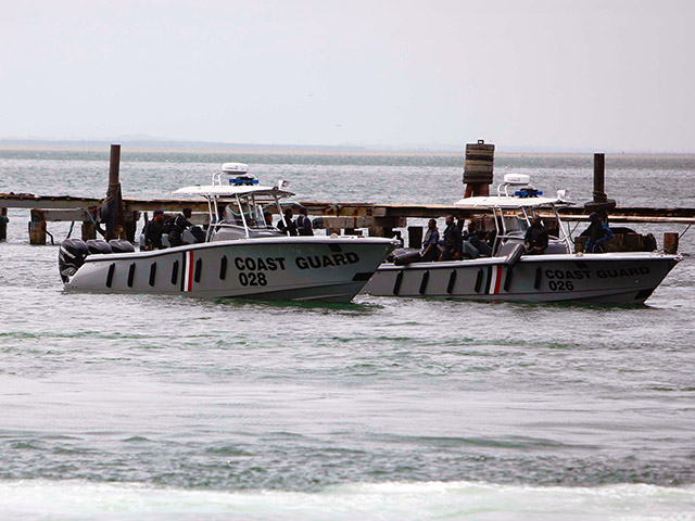 Сотрудники испанских правоохранительных органов задержали в море парусное судно, на борту которого находилось несколько тонн наркотиков