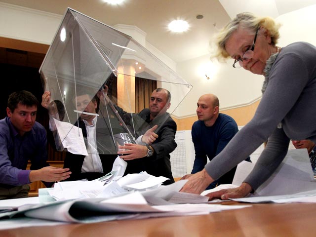 Пока избирательные комиссии в регионах подводят итоги Единого дня голосования, состоявшегося 13 сентября, наблюдатели сообщают о многочисленных нарушениях на участках