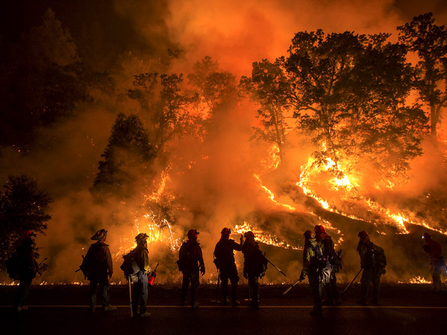 В МЧС России заявили, что спасатели готовы оказать помощь США в тушении лесных пожаров, которые бушуют в Калифорнии
