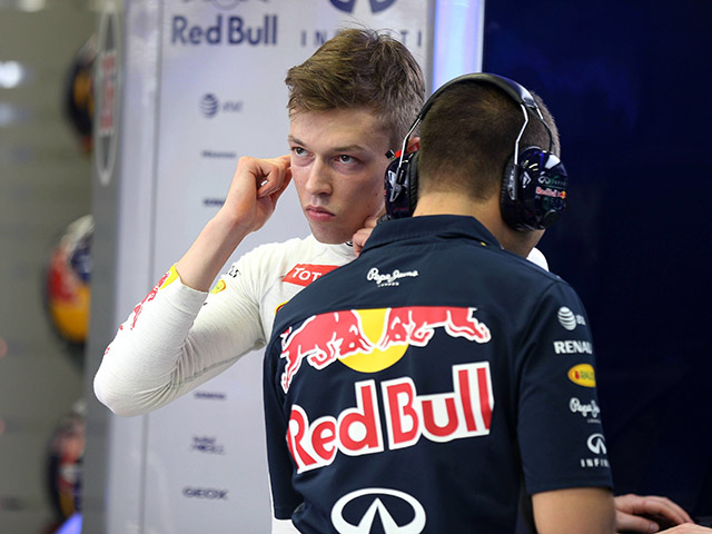 Российский гонщик "Ред Булл" Даниил Квят стал четвертым в квалификации 13-го этапа сезона - Гран-при Сингапура, показав свой лучший результат в "Формуле-1" в карьере перед гонкой