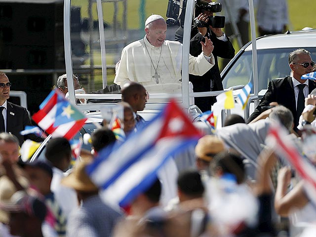 Представитель Ватикана видит в приезде Франциска в Гавану "подтверждение того, что Церковь в своей миссии духовного проводника умеет менять историю благодаря разумной и эффективной дипломатии"