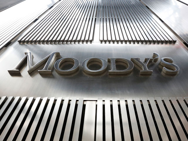 Moody's предсказывает спад ВВП России в 2015 году на 4%, в 2016 году - на 1%