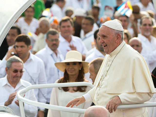 Папа покидает Кубу и готовится к визиту в США