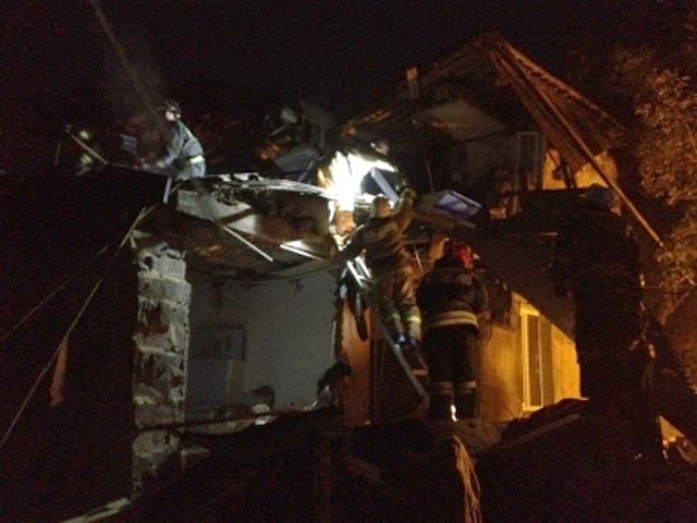 В Омске произошло обрушение двухэтажного жилого дома. Причиной трагедии стала утечка бытового газа. По данным экстренных служб, пострадали четыре человека