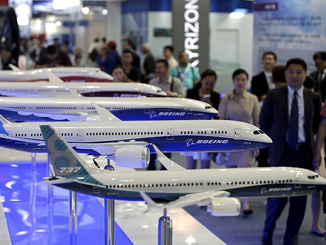 Для Boeing предприятие в Китае станет первым за пределами США. Благодаря новому заводу американская корпорация рассчитывает до 2018 года увеличить производство модели 737 от 42 до 52 самолетов в месяц