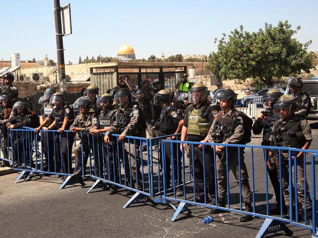 Правительство Израиля разрешило полицейским стрелять в несовершеннолетних камнеметателей