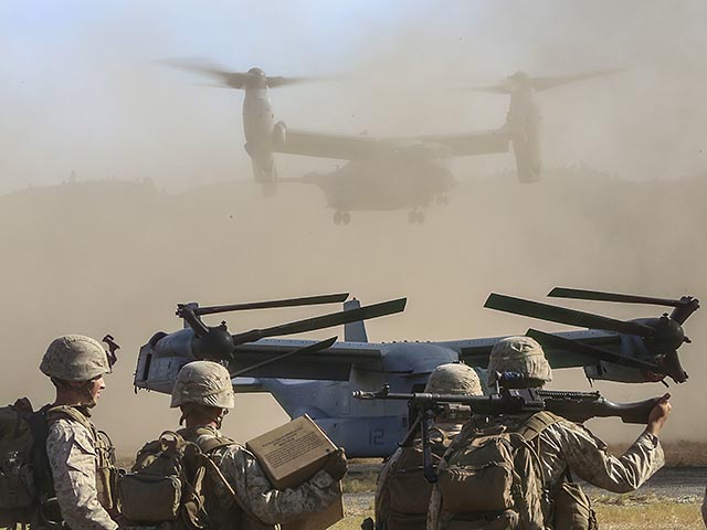 В рекомендациях указано несколько вариантов развития событий с описанием возможных рисков: сохранение присутствия США в Афганистане на нынешнем уровне в 10 тысяч солдат, сокращение их числа до 8 тысяч, уменьшение численности вдвое