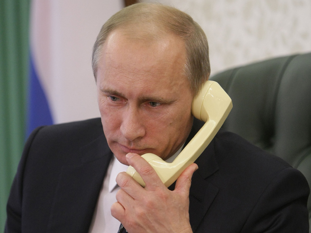 Президент РФ Владимир Путин провел телефонный разговор с королем Саудовской Аравии Салманом ибн Абдул-Азизом Аль-Саудом
