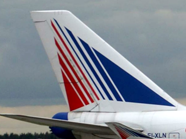 Росавиация в среду направила авиакомпании "Трансаэро" телеграмму, в которой предложила остановить продажи билетов