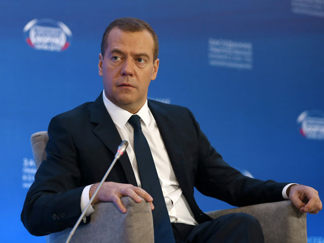 Премьер-министр Дмитрий Медведев призвал не доводить импортозамещение до абсурда
