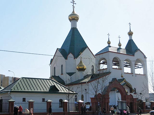 В московском храме Всех святых, в земле Российской просиявших, в Новокосино накануне открылся церковный социально-миссионерский центр по работе с глухими и слабослышащими людьми