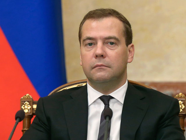Медведев поменял порядок субсидирования перевозок пассажиров с Дальнего Востока