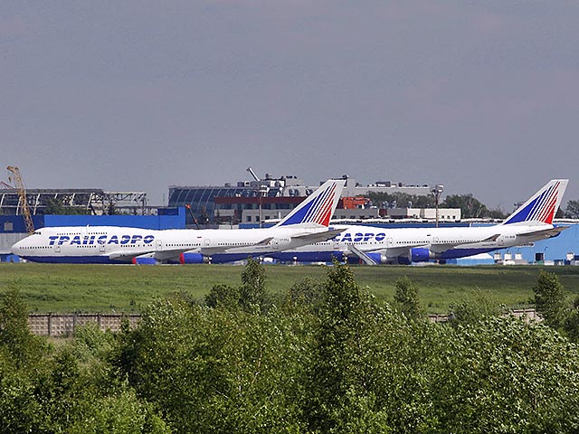 Федеральное агентство воздушного транспорта (Росавиация) начинает внеплановую проверку находящейся на грани банкроства авиакомпании "Трансаэро"