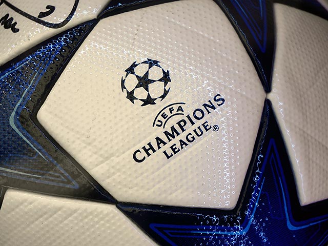 "Газпром" и Союз европейских футбольных ассоциаций (УЕФА) согласовали новый трехлетний спонсорский контракт на Лигу чемпионов
