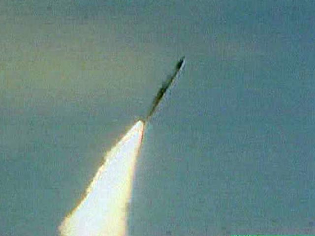 Иран рапортовал об успешных испытаниях баллистической ракеты большой дальности