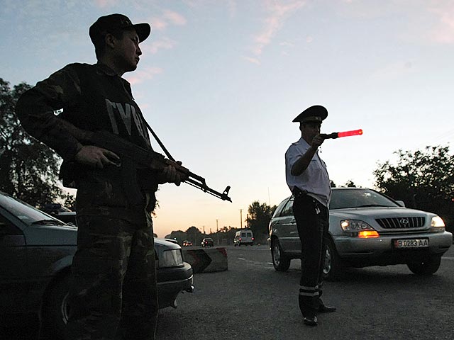 Девять исламистов бежали из СИЗО в Киргизии, убив трех сотрудников