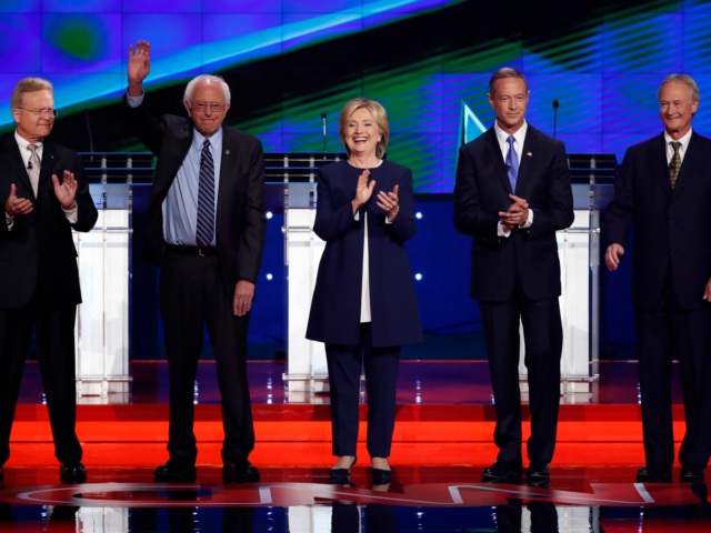 В США проходят первые дебаты кандидатов-демократов 