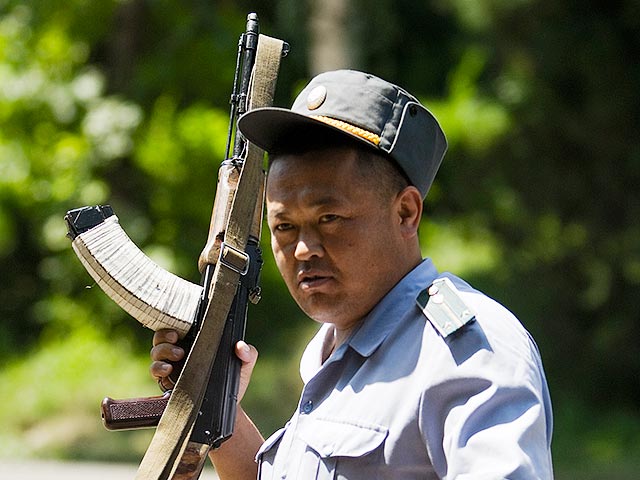 Во время спецоперации на рынке "Дордой" в Бишкеке был ликвидирован один из исламистов, сбежавших в понедельник из СИЗО