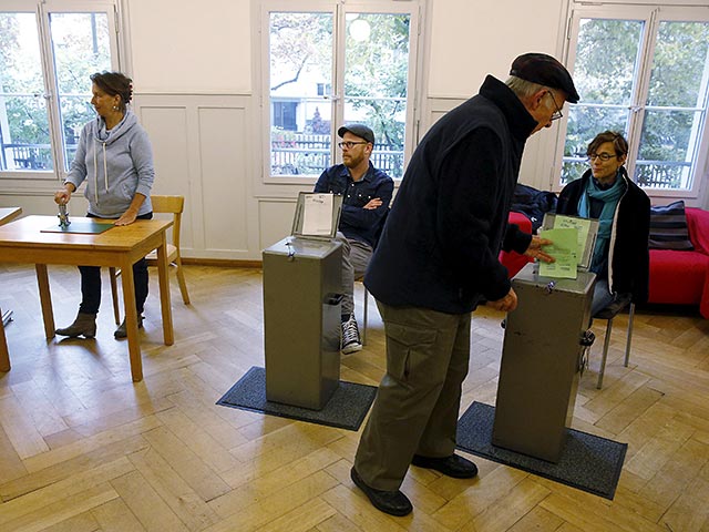 Консервативная партия правого толка получила большинство голосов на парламентских выборах в Швейцарии, которые прошли 18 октября