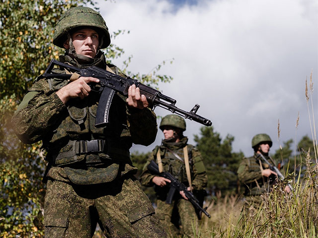 Армия России в 2016 году получит на 258,9 млрд рублей больше, чем планировалось. В результате расходы на национальную оборону превысят три триллиона рубле