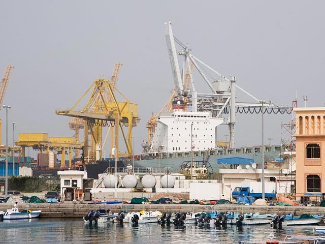 Пираты у берегов Нигерии захватили в плен четырех моряков с российского рефрижератора