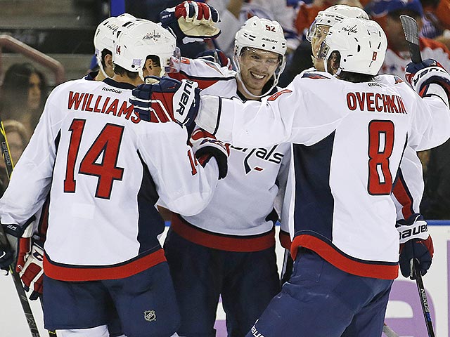 Российский нападающий "Вашингтона" Евгений Кузнецов признан первой звездой игрового дня в НХЛ