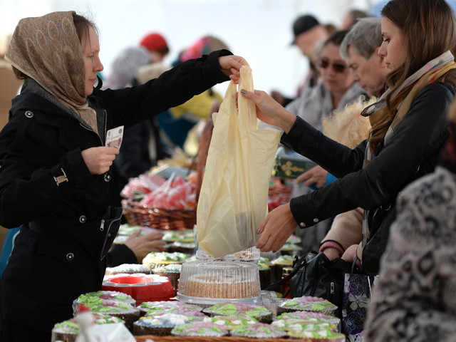 Российская православная церковь предлагает ввести дотации на покупку православных продуктов для верующих и развивать этот рынок