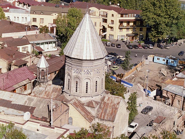 В Тбилиси вновь открылся кафедральный собор Армянской церкви Сурб Геворг (Святого Георгия Победоносца)