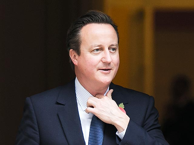 Премьер-министр Великобритании Дэвид Кэмерон вынужден был отказаться от идеи бомбардировок британскими ВВС объектов запрещенной в РФ террористический группировки "Исламское государство"