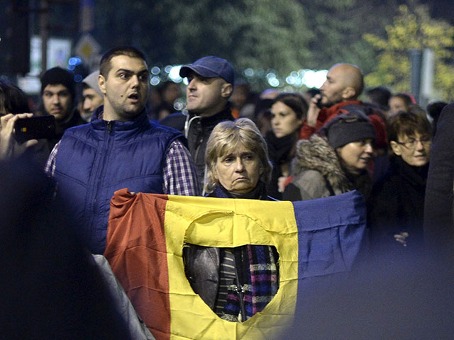 В Румынии отставка правительства Виктора Понты не остановила массовые протесты 