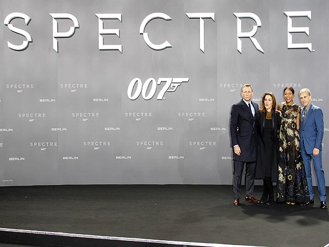 Новый фильм о Джеймсе Бонде "007: Спектр" выходит в российский прокат