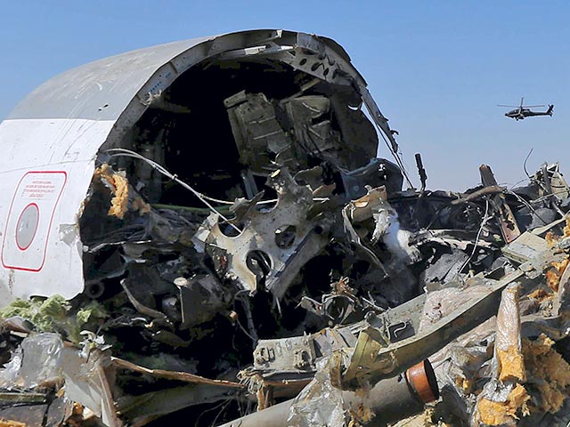 Египетские следователи расслышали "посторонний шум" на записи "черного ящика" с борта разбившегося российского лайнера А321