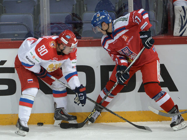 Сборная России по хоккею уступила команде Чехии в своем заключительном матче на первом этапе Евротура - Кубке Карьяла
