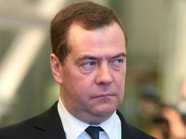 Медведев допустил введение антикризисного плана в 2016 году в случае ухудшения ситуации