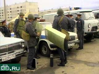 В Нижнем Новгороде прошли учения спецподразделения милиции. Задачи, поставленные бойцам, мало чем отличались от того, что происходит сейчас в реальной жизни