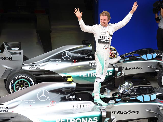 Пилот команды "Формулы-1" "Мерседес" Нико Росберг стал победителем гонки Гран-при Бразилии