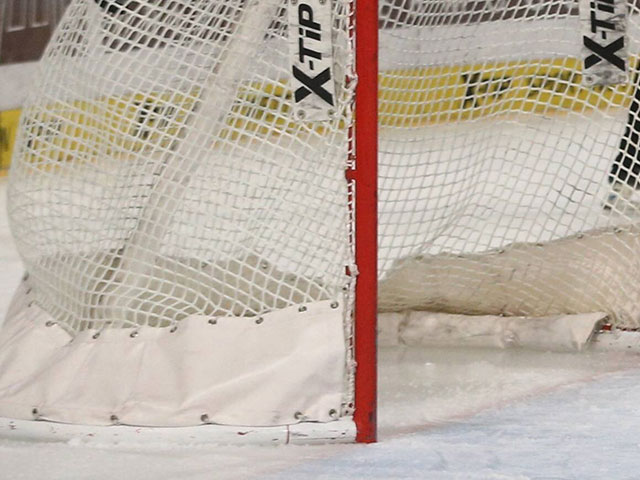 Канадские хоккеисты в десятый раз выиграли суперсерию против молодежной сборной России