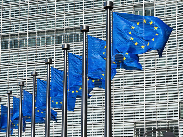 ЕС уведомил Украину о готовности ввести зону свободной торговли с 2016 года