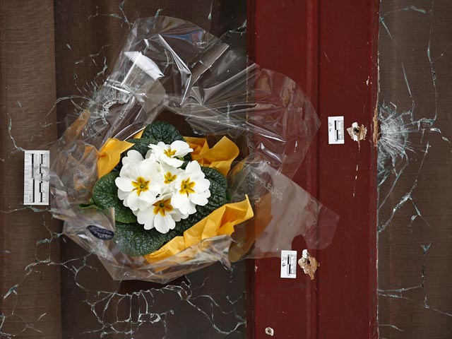 В серии терактов в Париже погибла россиянка Наталья Муравьева - эта информация, которую ранее сообщали СМИ, теперь подтвердилась. Муж женщины, которая стала заложницей террористов в Париже во время нападения на театр "Батаклан", опознал супругу среди поги