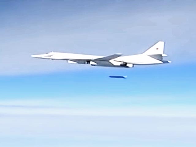 Британские эксперты заявили, что Россия впервые применила крылатую ракету Х-101, нанеся удары по целям в Сирии. Как сообщает издание Jane&#8217;s Information Group, оружие было опознано по видеозаписи, которое опубликовало Министерство обороны РФ 18.11