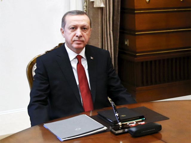 В свете последних событий со сбитым турецкими ВВС российским бомбардировщиком Су-24 президент Турции Реджеп Тайип Эрдоган заявил о своем намерении внести изменения в конституцию страны с целью расширения полномочий главы государства