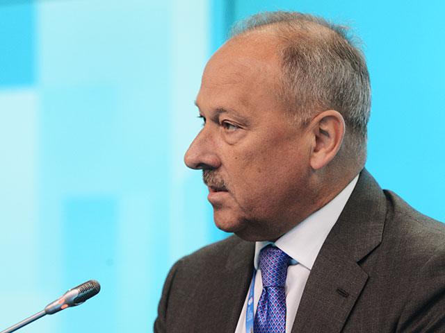 Председатель Внешэкономбанка (ВЭБ) Владимир Дмитриев в ближайшее время может уйти в отставку