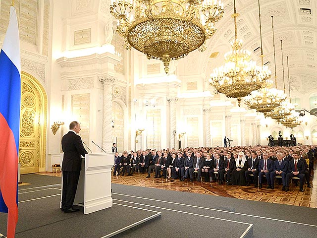 В своей речи, которая продолжалась без двух минут час, Путинн больше всего внимания уделил экономическим вопросам
