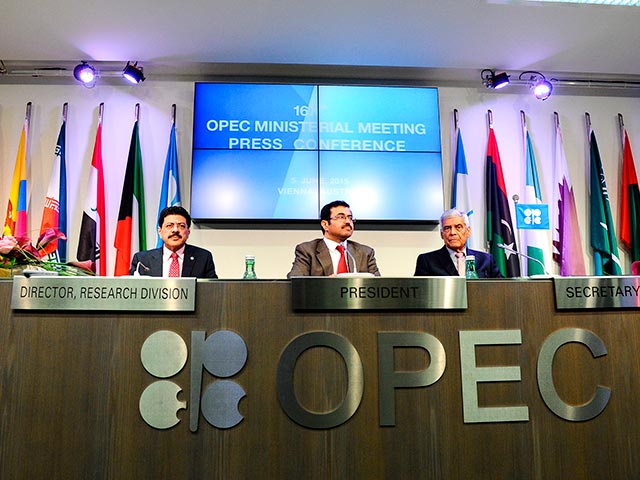 По итогам заседания в Вене 4 декабря министры нефти стран ОПЕК не приняли четкого решения по квотам на добычу из-за позиции стран, не входящих в организацию