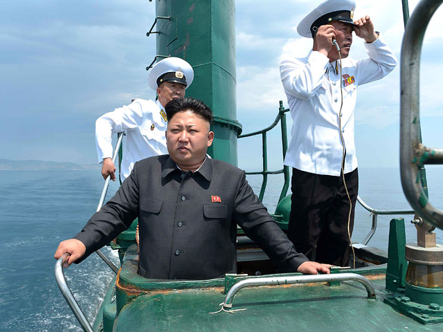 Первая подводная лодка в истории КНДР, способная запускать баллистические ракеты из-под воды, получила серьезные повреждения в ходе неудачного испытательного пуска