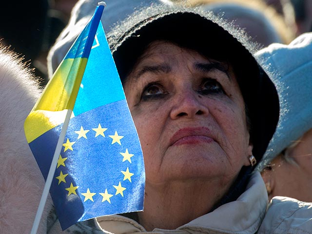 С середины 2016 года граждане Украины и Грузии смогут ездить в страны Европейского союза без виз
